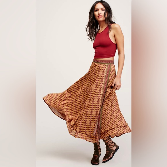 Free People Dresses & Skirts - Free People Print MIDI Wrap Skirt